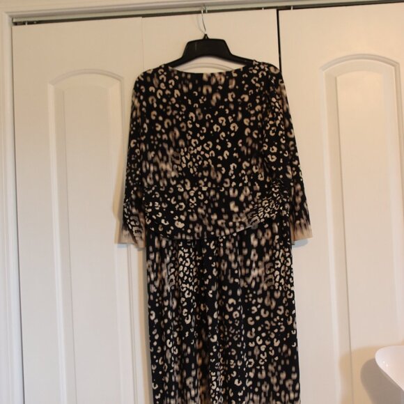 Chico's Size 2 (US Large/12) V-Neck Dress Cream and Black Leopard Print - Picture 11 of 13